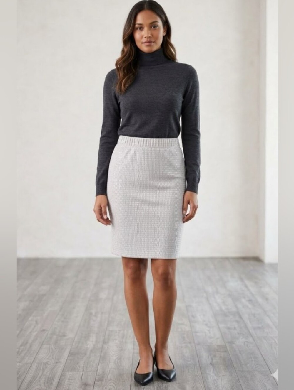 ST. JOHN Evening by Marie Gray Silver Knit Pull-On Skirt Women's Size 2 Vintage